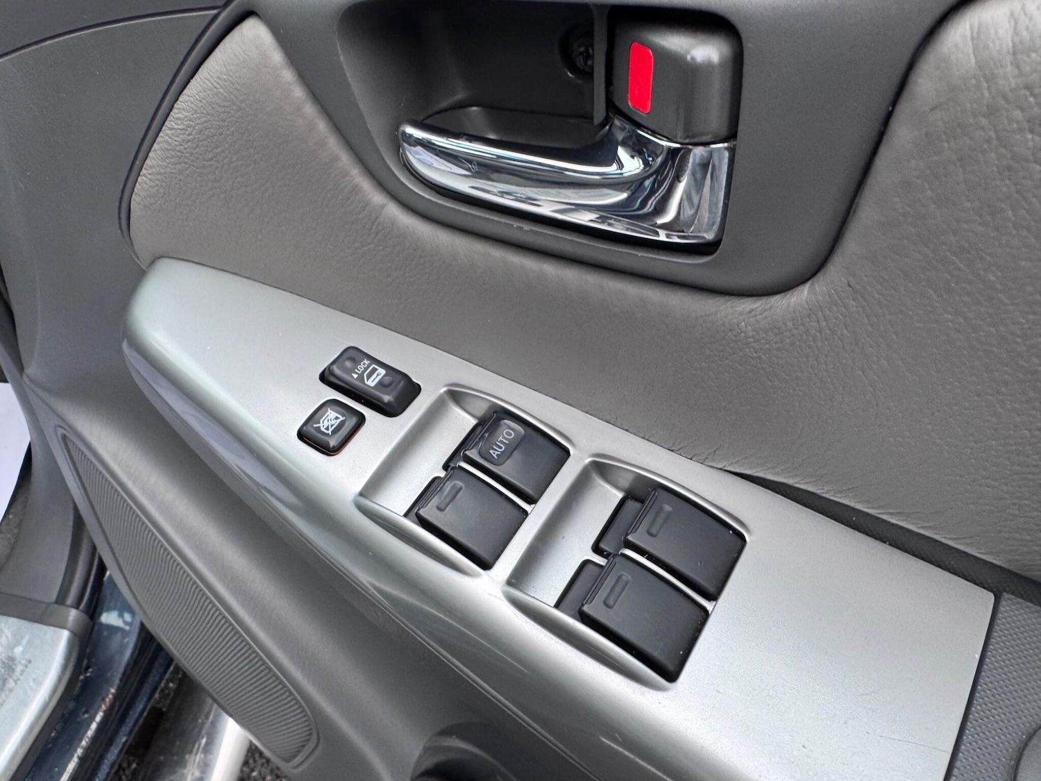 Used Toyota Hilux 2012 for sale - 77229514: Photo 14