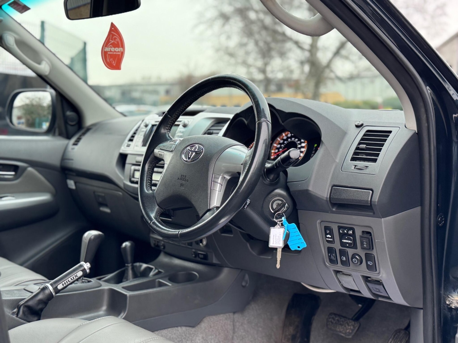 Used Toyota Hilux 2012 for sale - 77229514: Photo 16