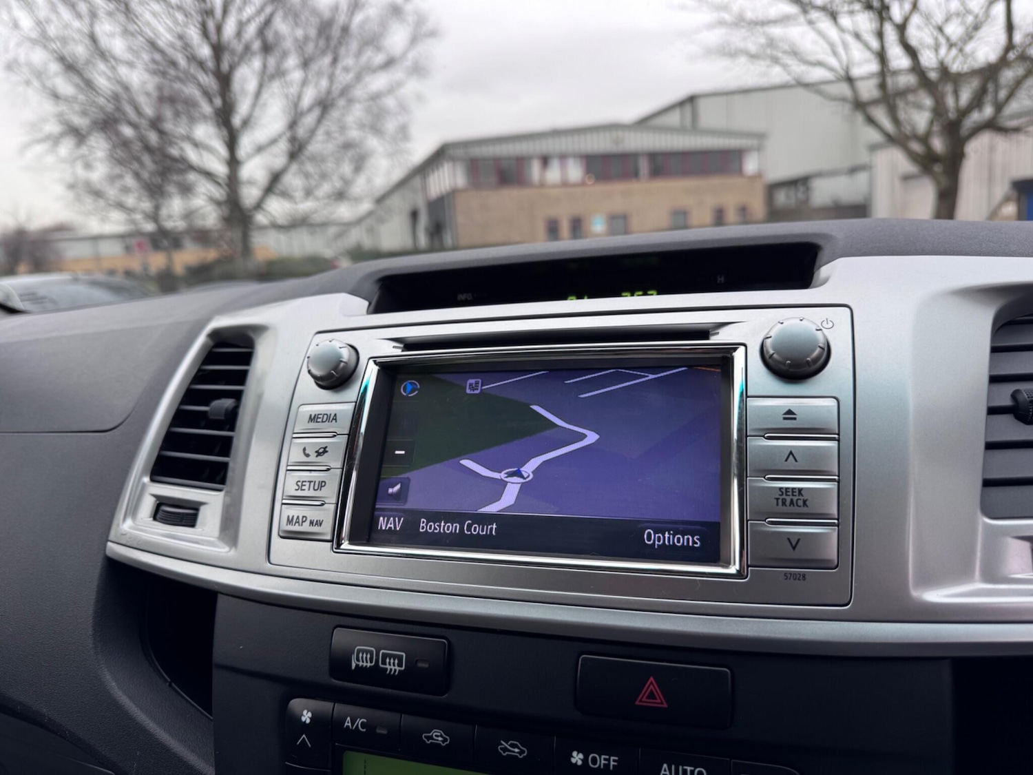 Used Toyota Hilux 2012 for sale - 77229514: Photo 26