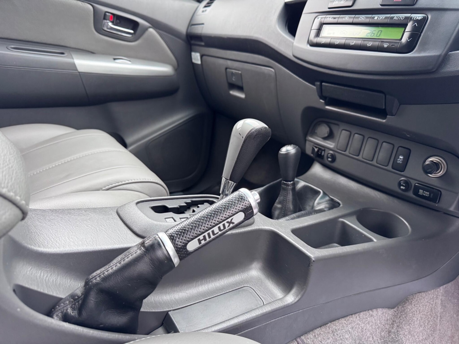 Used Toyota Hilux 2012 for sale - 77229514: Photo 30