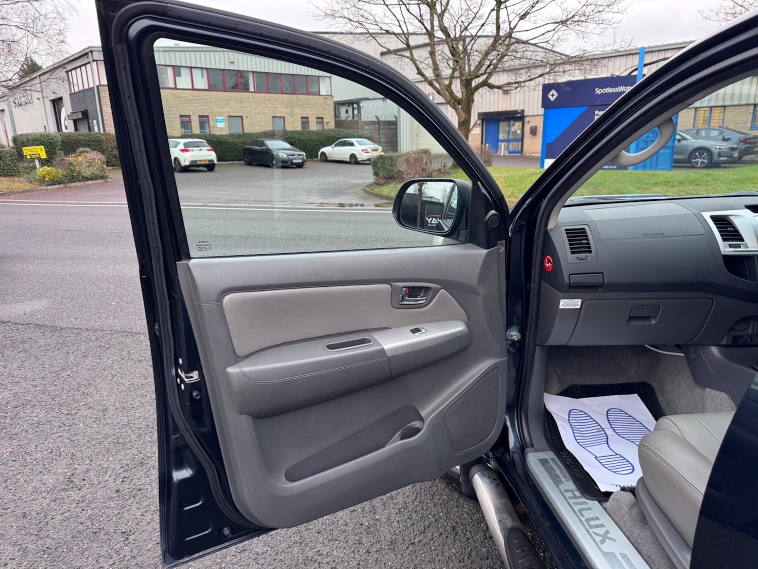 Used Toyota Hilux 2012 for sale - 77229514: Photo 34