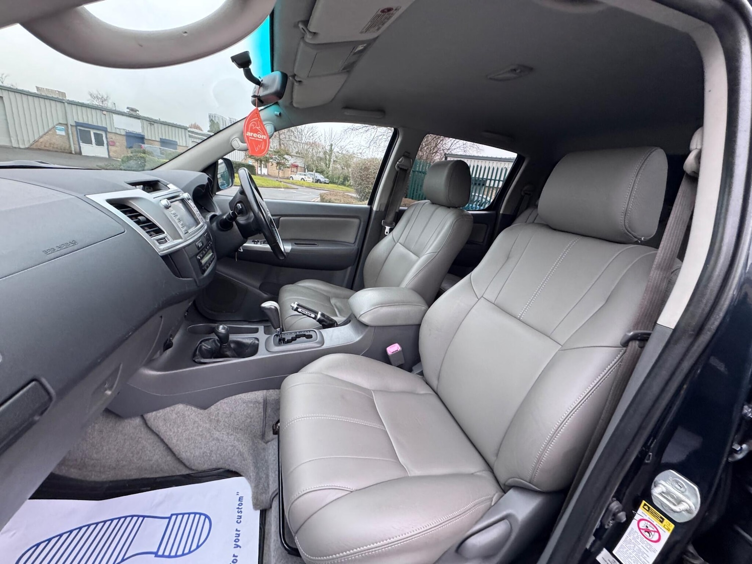 Used Toyota Hilux 2012 for sale - 77229514: Photo 36