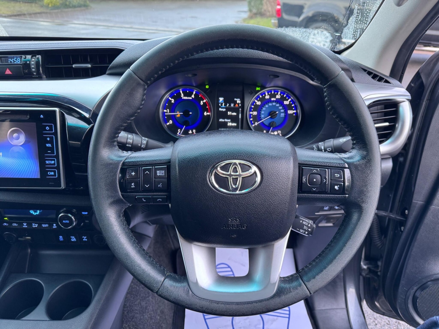 Used Toyota Hilux 2017 for sale - 77484195: Photo 23