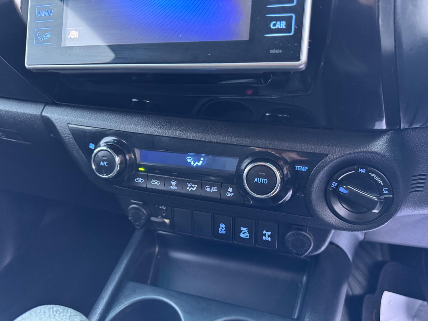 Used Toyota Hilux 2017 for sale - 77484195: Photo 26