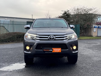 Used Toyota Hilux 2017 for sale - 77484195: Photo