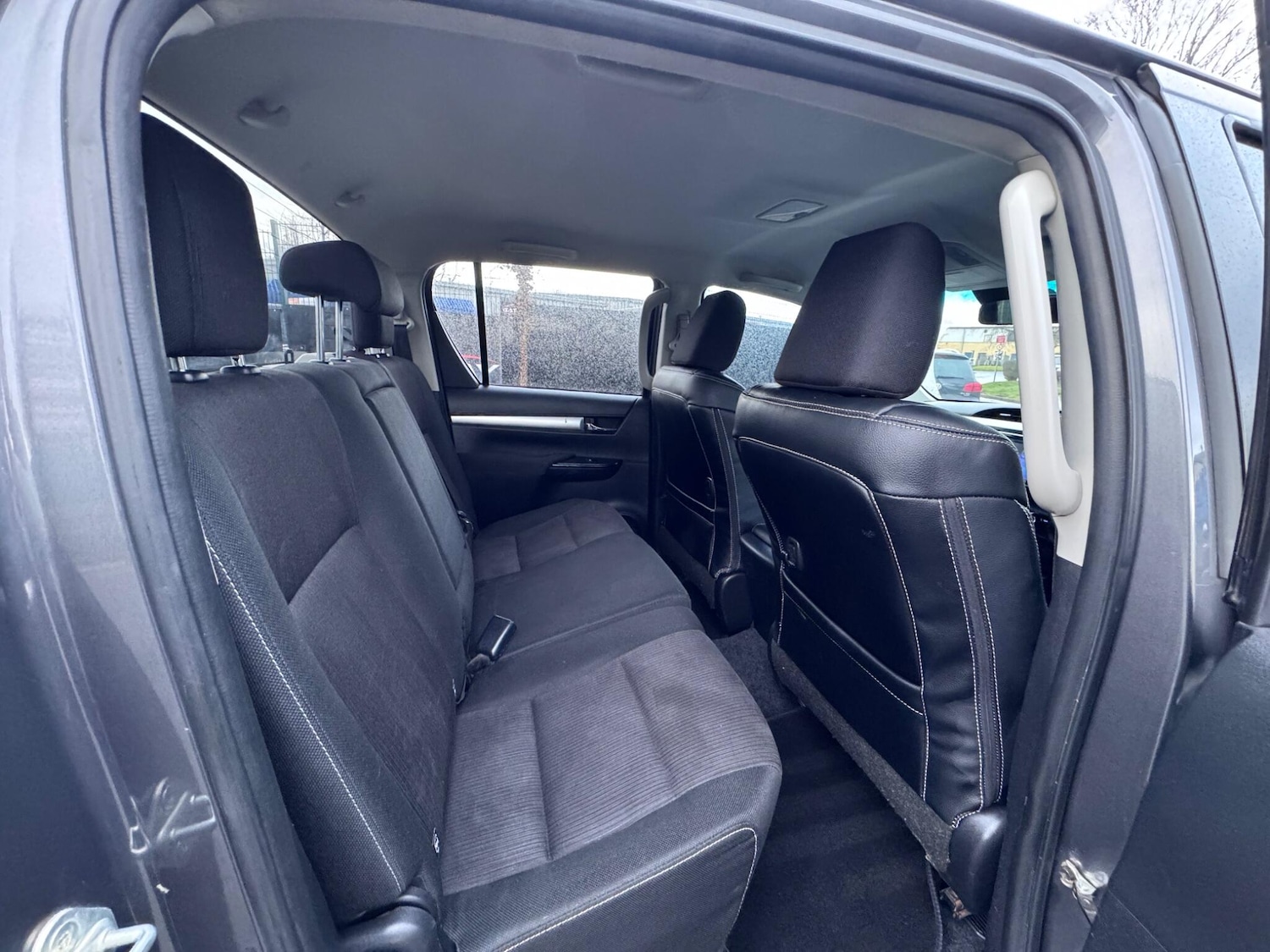 Used Toyota Hilux 2017 for sale - 77484195: Photo 36