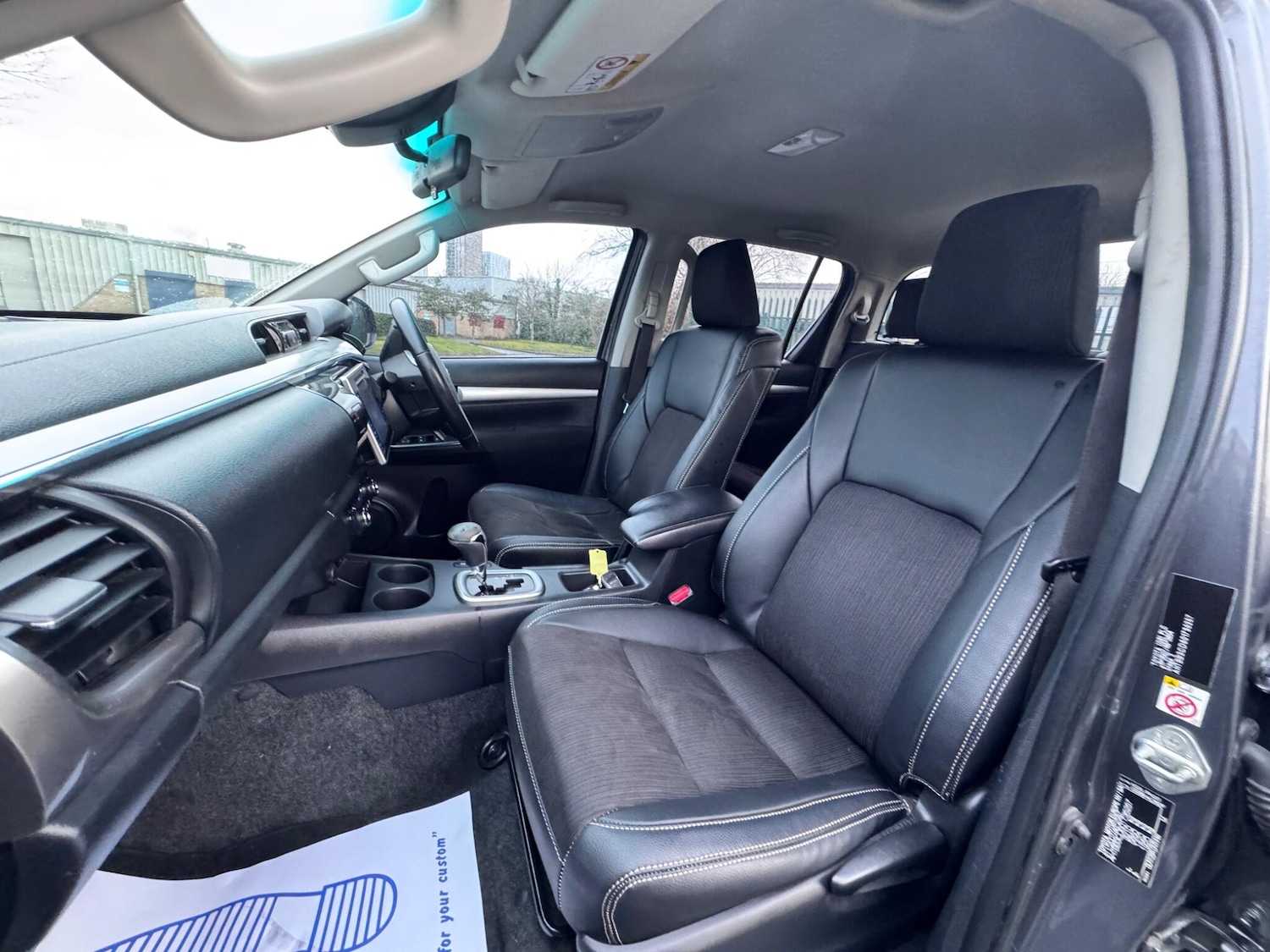 Used Toyota Hilux 2017 for sale - 77484195: Photo 39