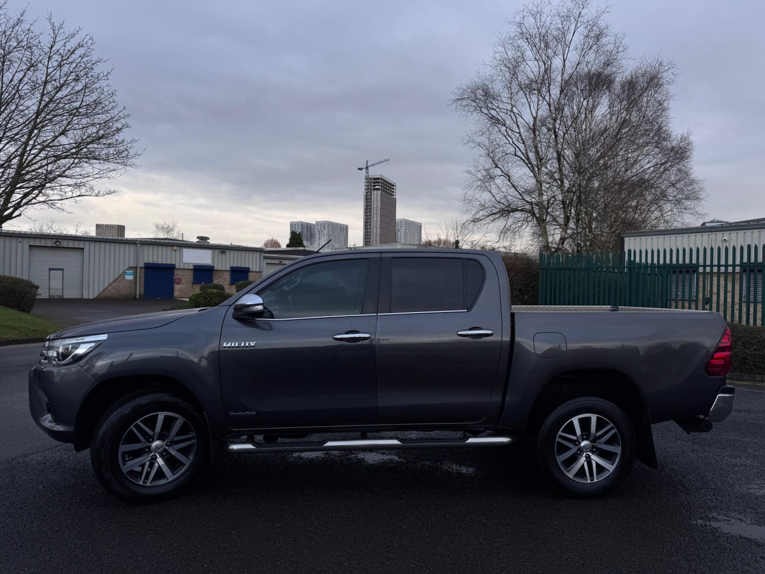 Used Toyota Hilux 2017 for sale - 77484195: Photo 4