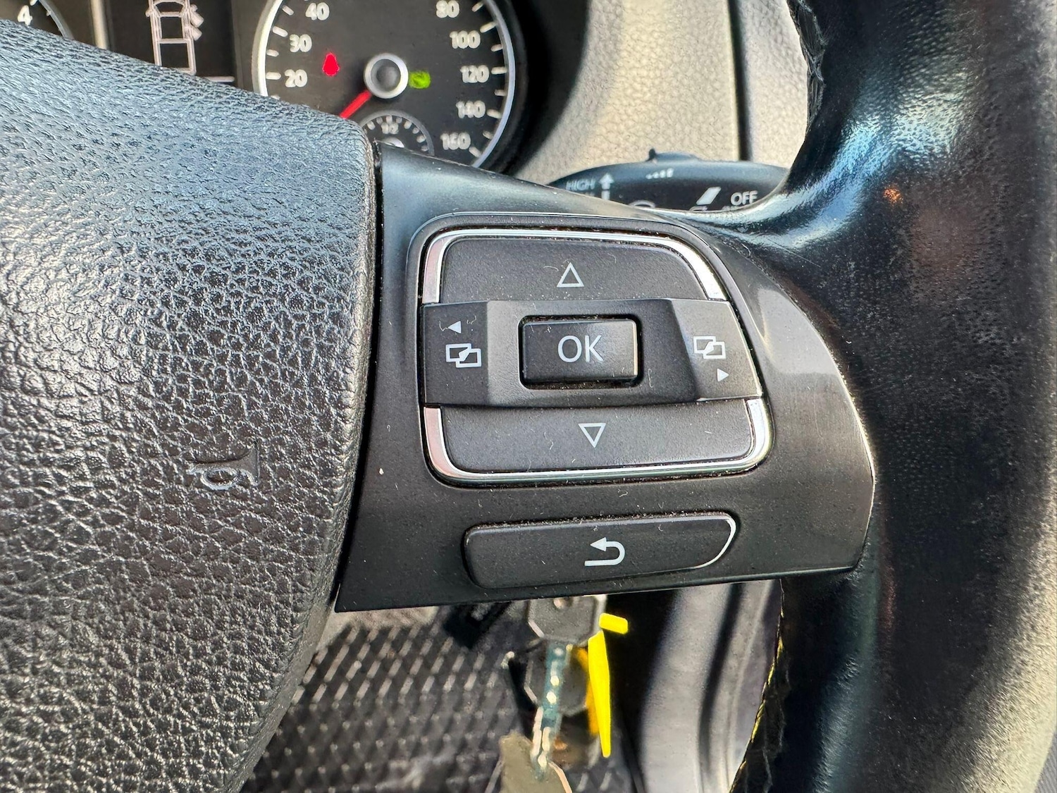 Used Volkswagen Amarok 2014 for sale - 77020976: Photo 32