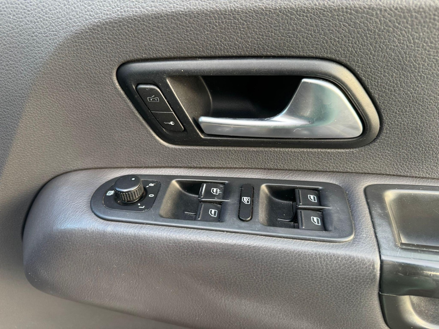 Used Volkswagen Amarok 2014 for sale - 77020976: Photo 33