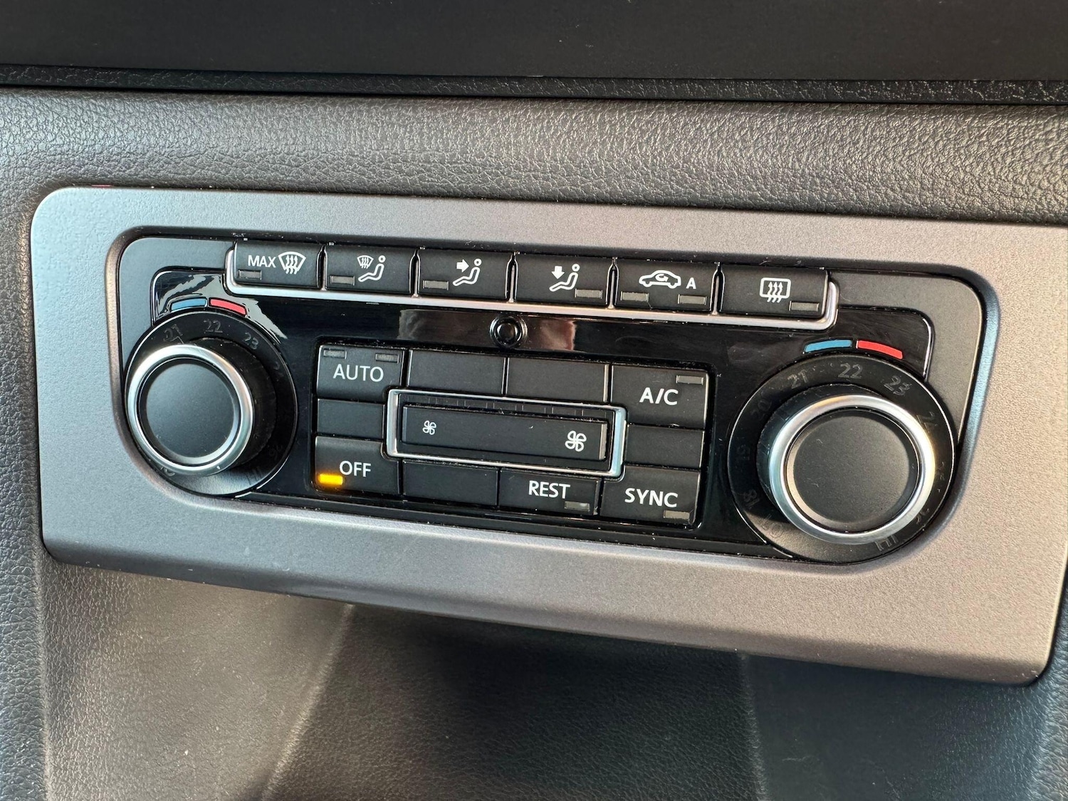 Used Volkswagen Amarok 2014 for sale - 77020976: Photo 34