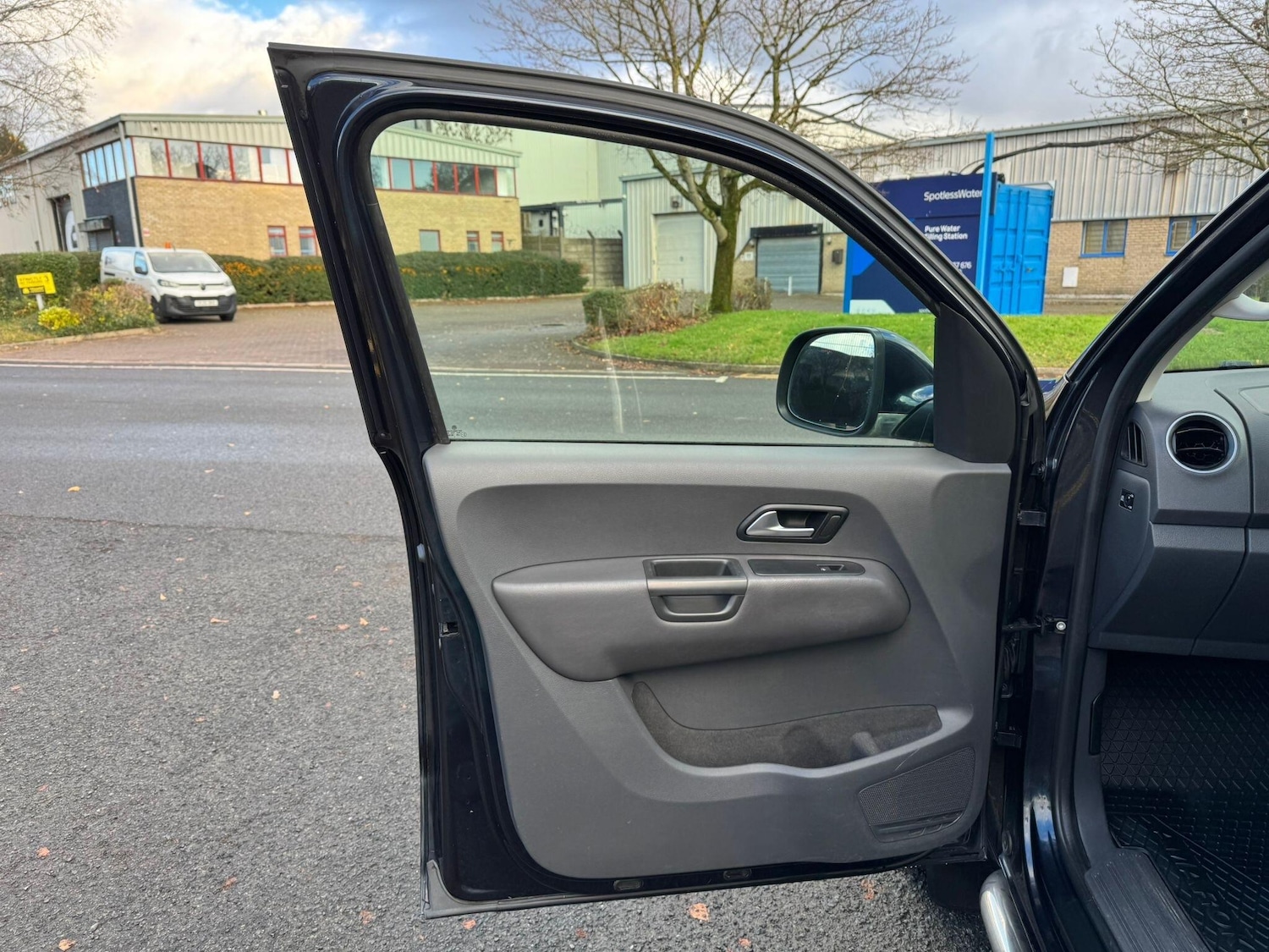 Used Volkswagen Amarok 2014 for sale - 77020976: Photo 36