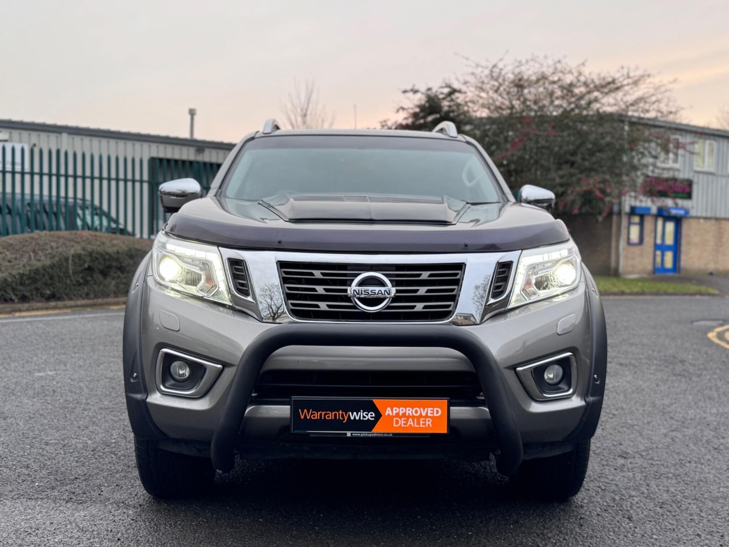Used Nissan Navara 2017 for sale - 77215280: Photo 2