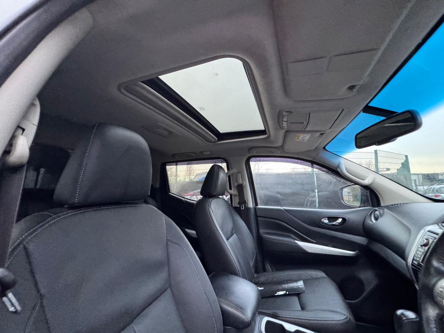 Used Nissan Navara 2017 for sale - 77215280: Photo 20