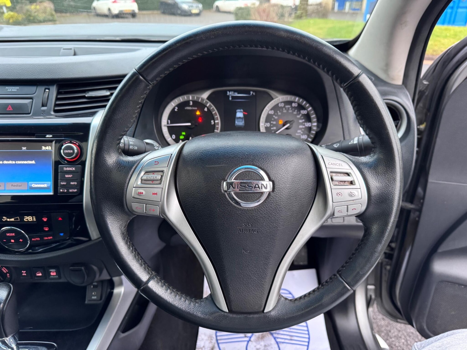 Used Nissan Navara 2017 for sale - 77215280: Photo 23