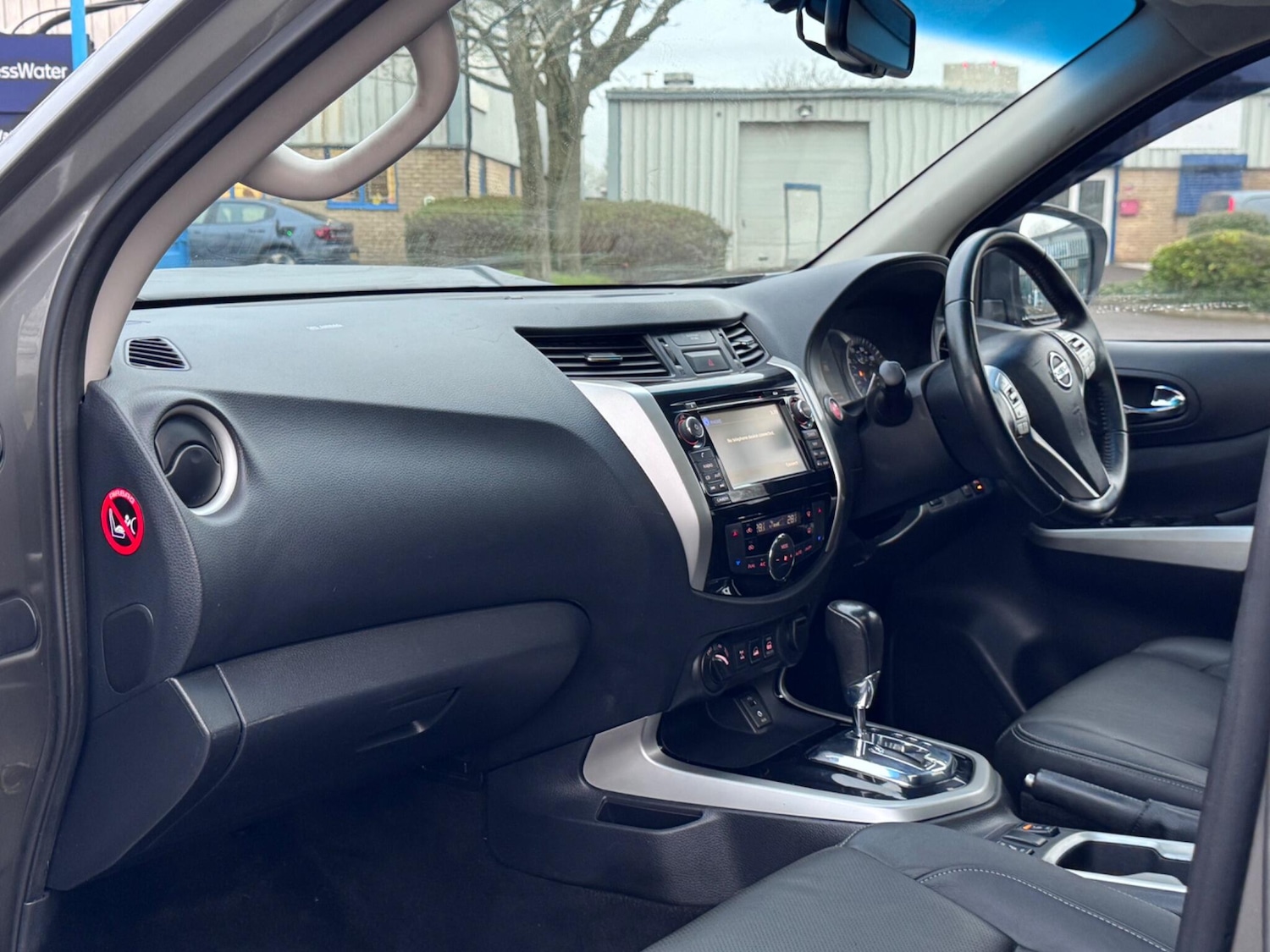 Used Nissan Navara 2017 for sale - 77215280: Photo 35