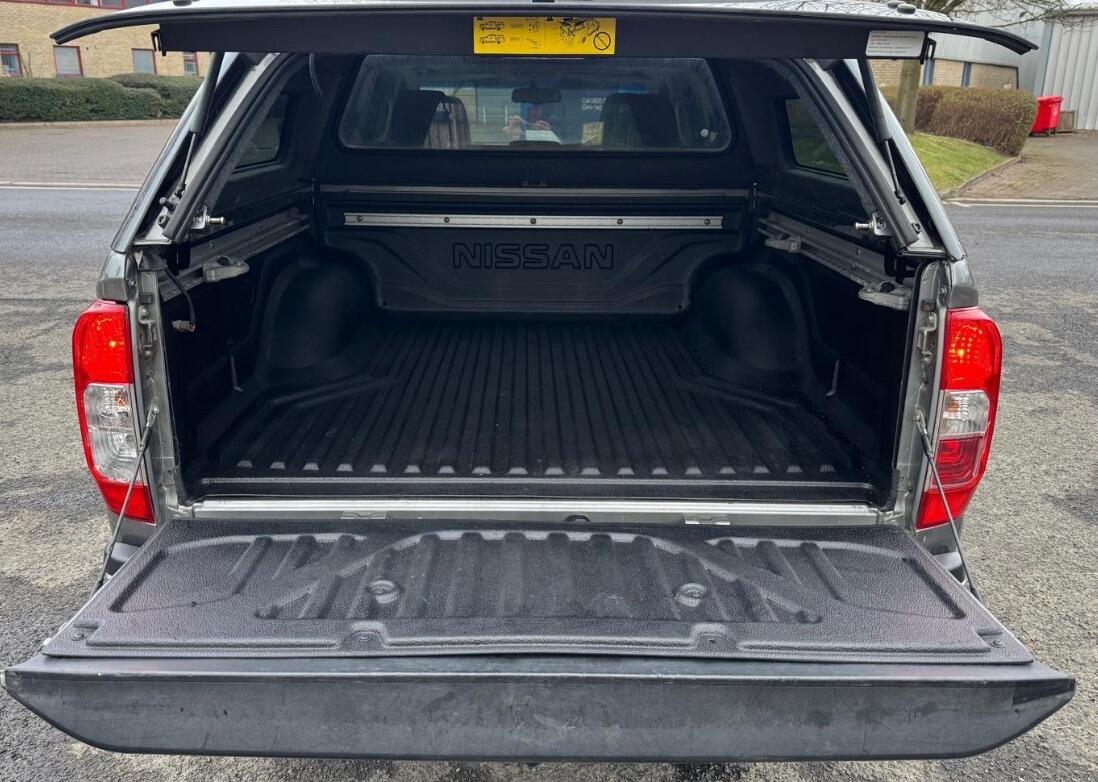 Used Nissan Navara 2017 for sale - 77215280: Photo 9