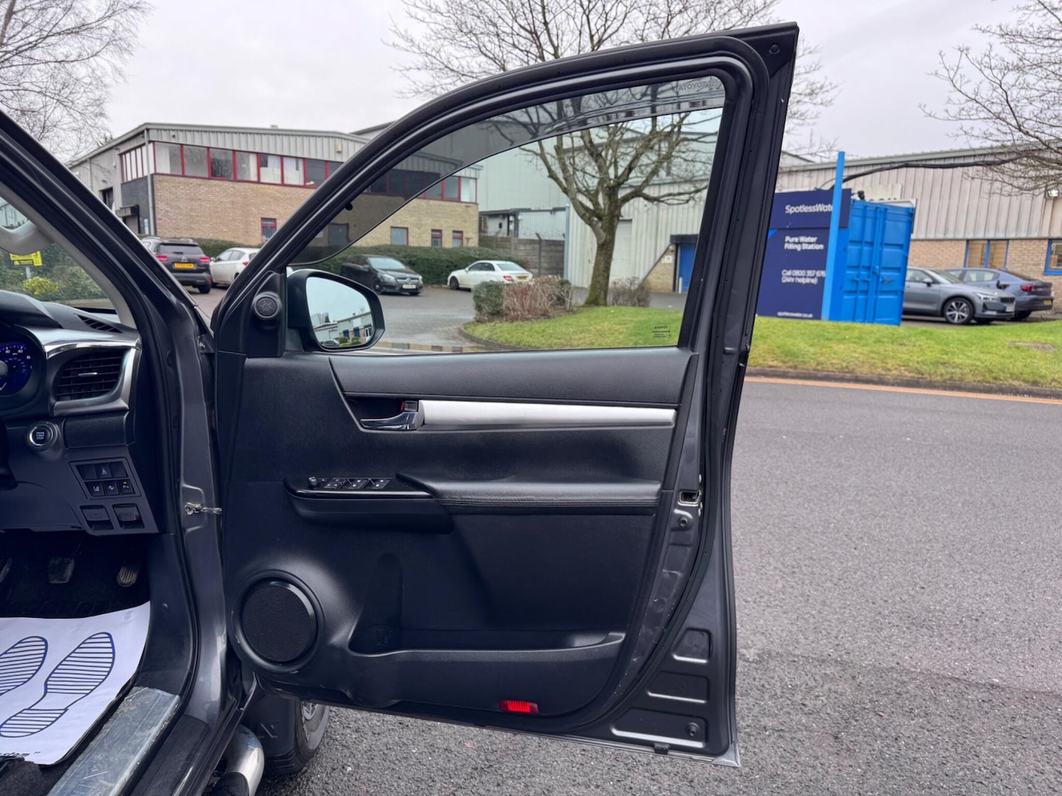 Used Toyota Hilux 2016 for sale - 77216198: Photo 29