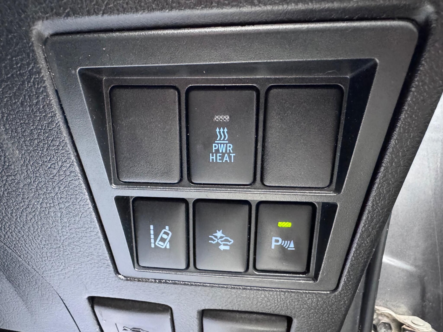 Used Toyota Hilux 2016 for sale - 77216198: Photo 30