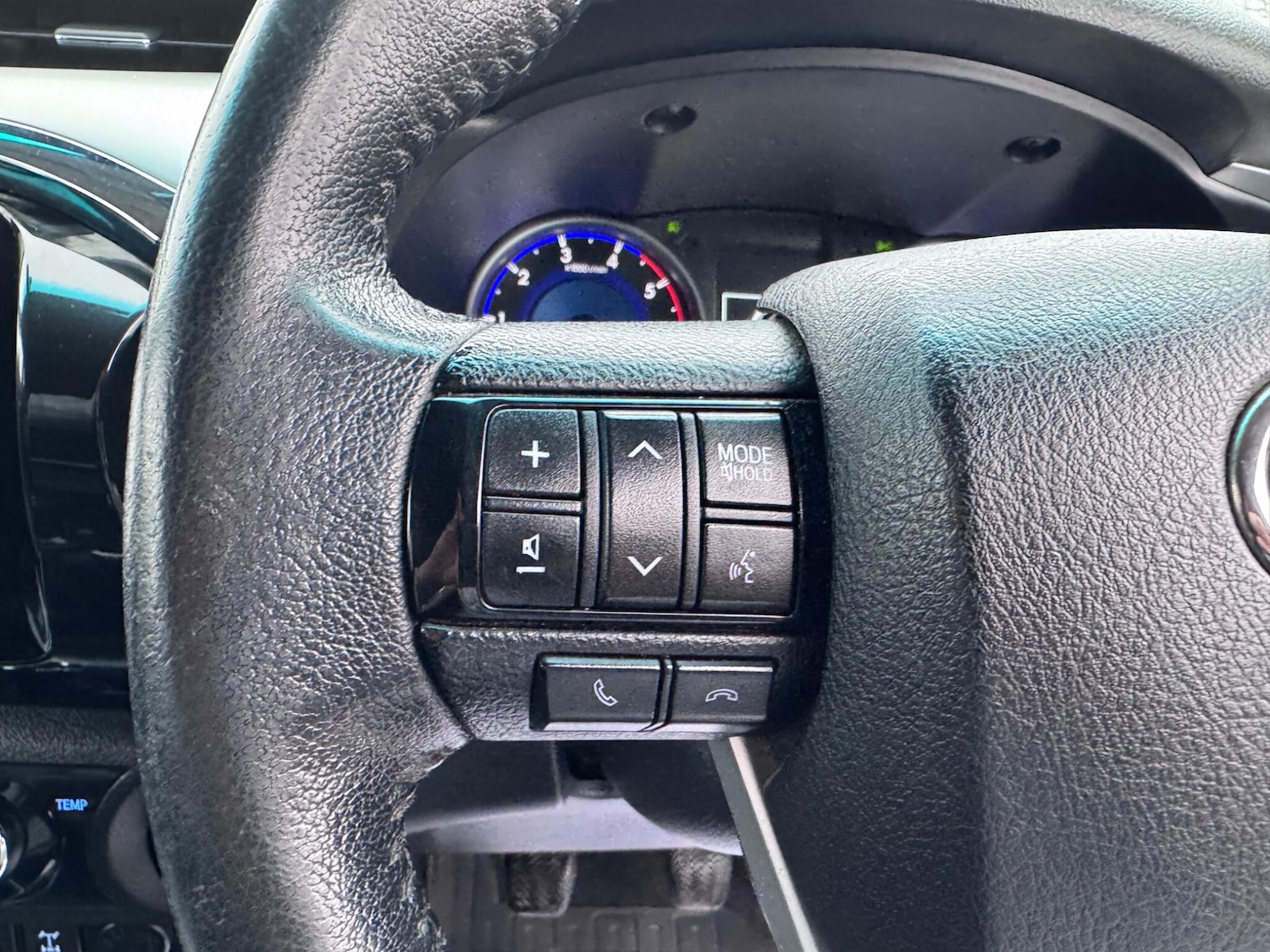 Used Toyota Hilux 2016 for sale - 77216198: Photo 37