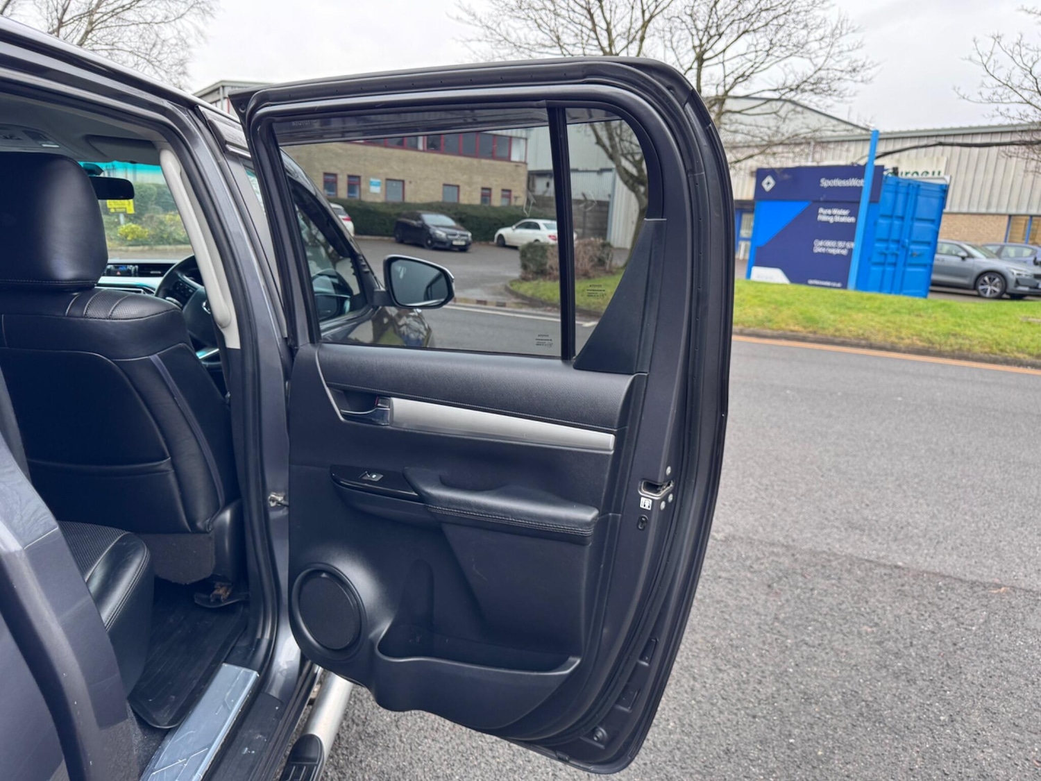 Used Toyota Hilux 2016 for sale - 77216198: Photo 41