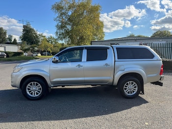 Used Toyota Hilux 2011 for sale - 76071824: Photo