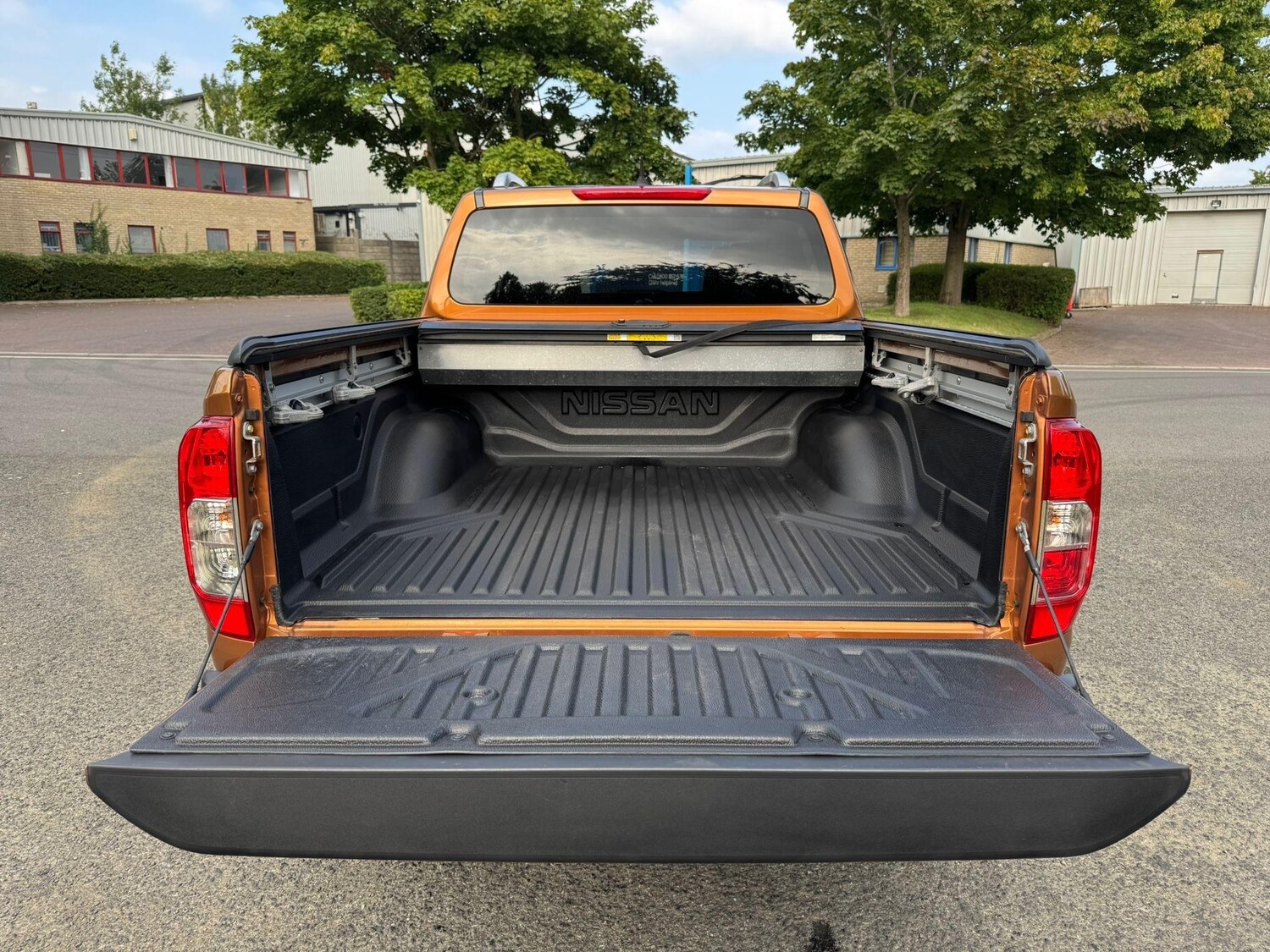 Used Nissan Navara 2017 for sale - 77783536: Photo 14