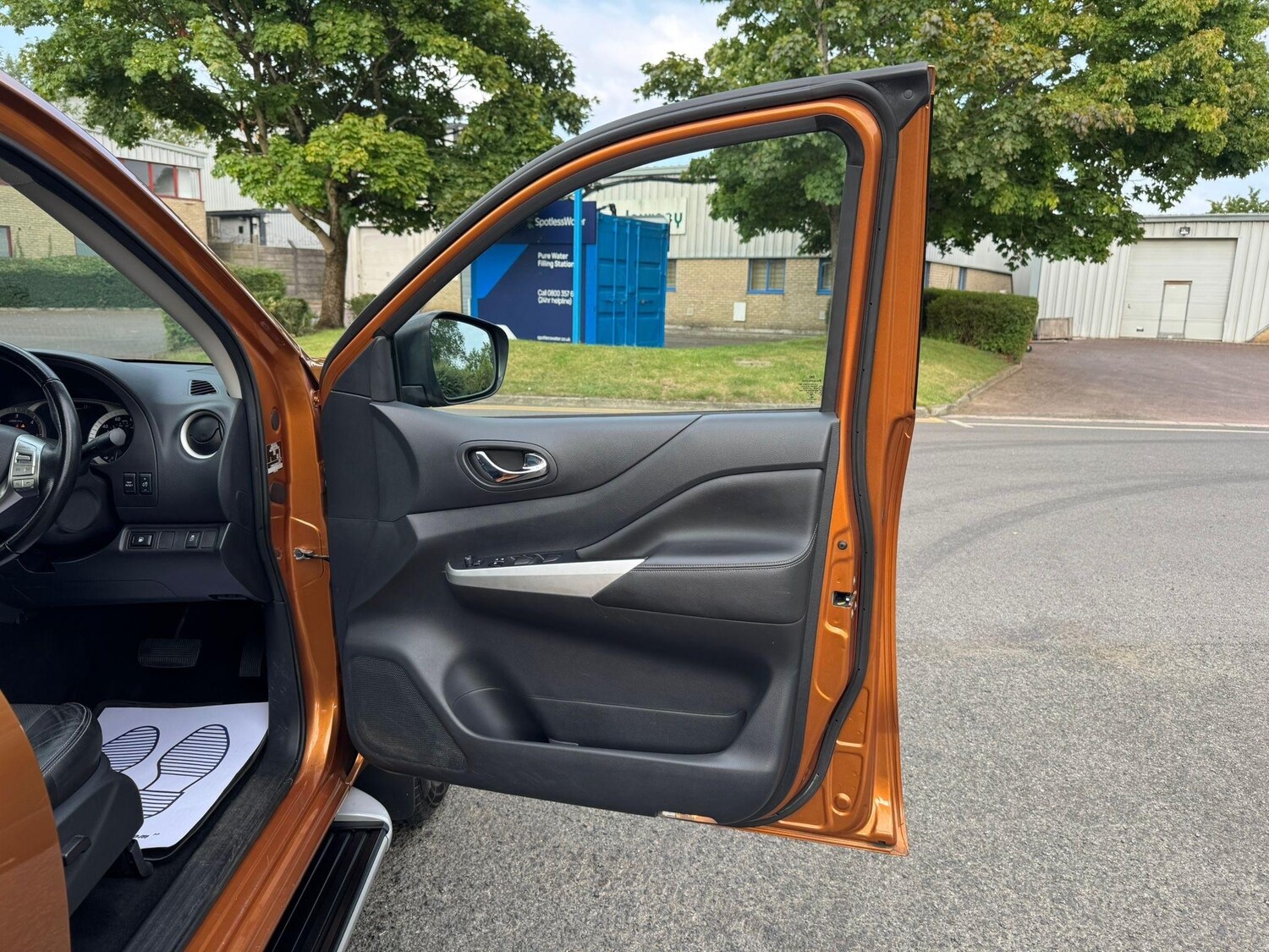 Used Nissan Navara 2017 for sale - 77783536: Photo 32