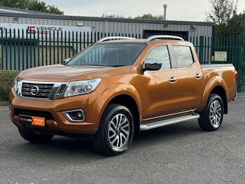 Used Nissan Navara 2017 for sale - 77783536: Photo