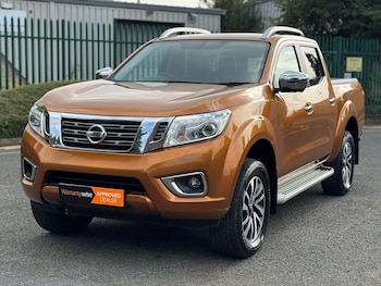 Used Nissan Navara 2017 for sale - 77783536: Photo