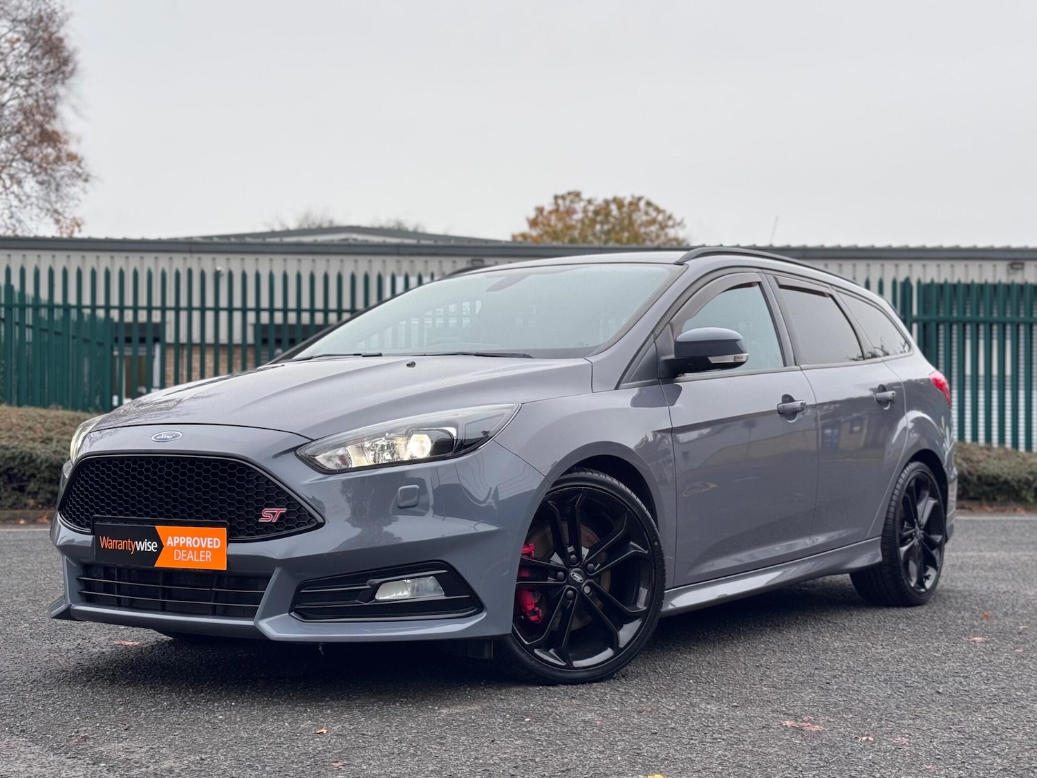 Used Ford Focus 2016 for sale - 76701838: Photo 3