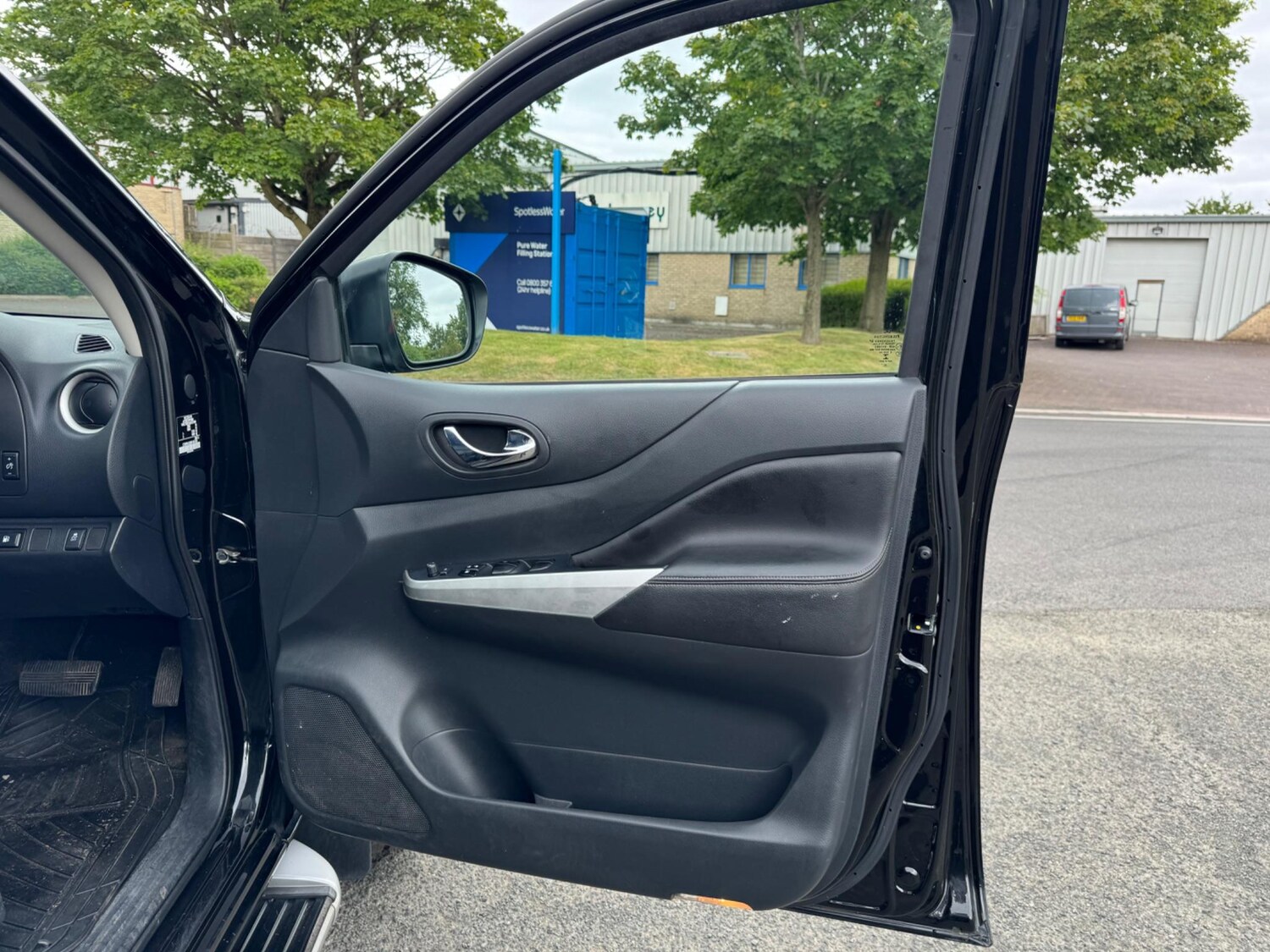 Used Nissan Navara 2017 for sale - 78046897: Photo 26