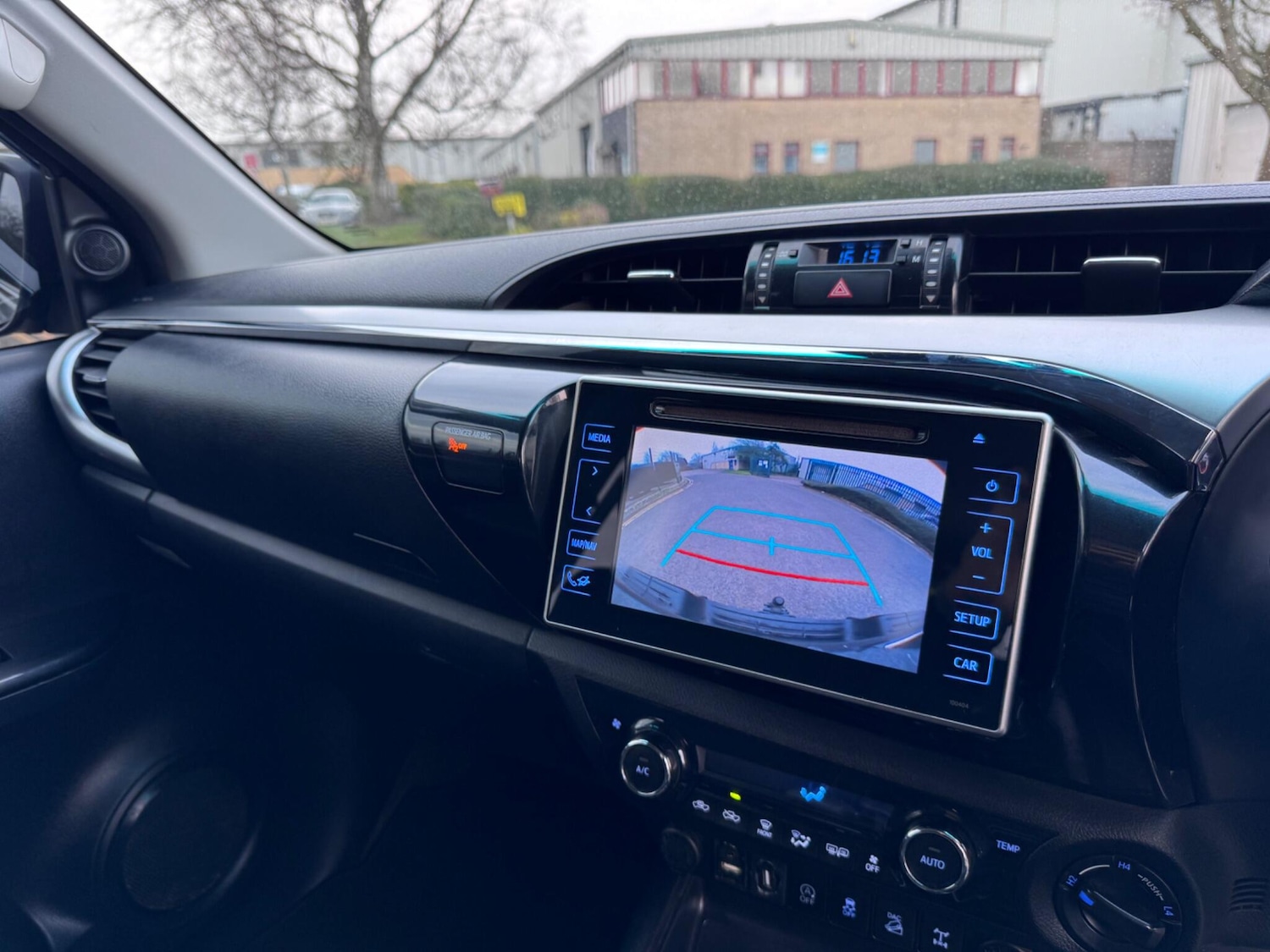 Used Toyota Hilux for sale - 77769598: Photo 30