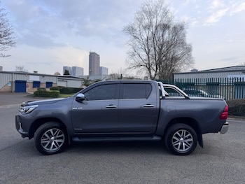 Used Toyota Hilux 2018 for sale - 77769598: Photo