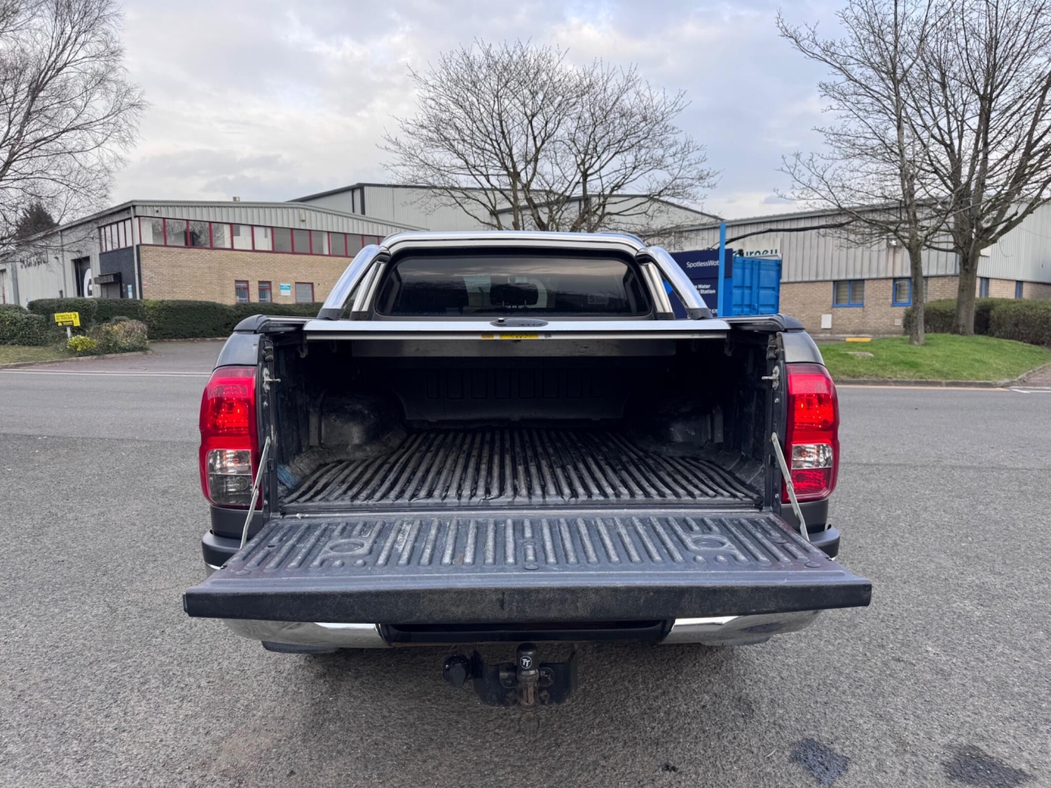 Used Toyota Hilux for sale - 77769598: Photo 9