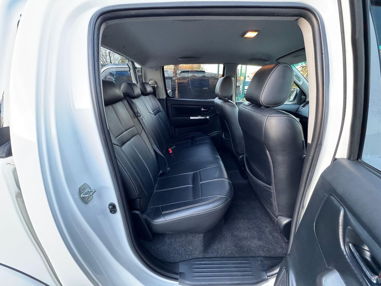 Used Toyota Hilux 2014 for sale - 77314921: Photo 33