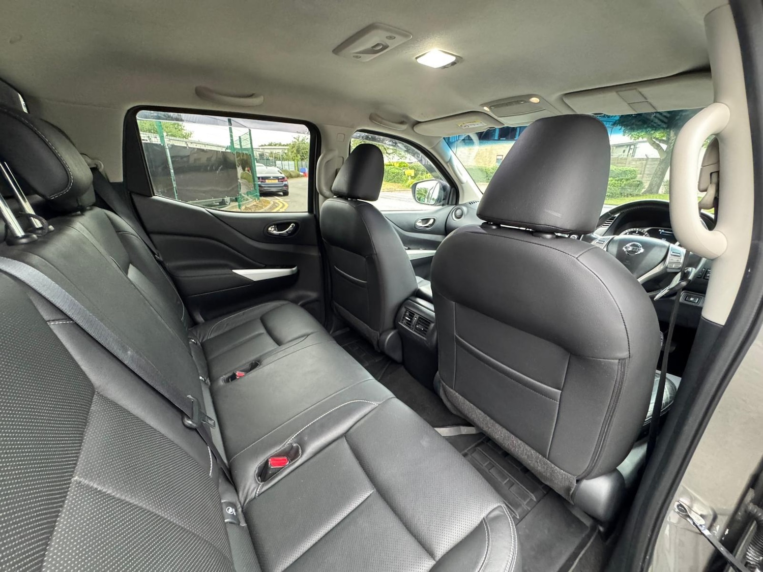 Used Nissan Navara 2017 for sale - 76850067: Photo 40