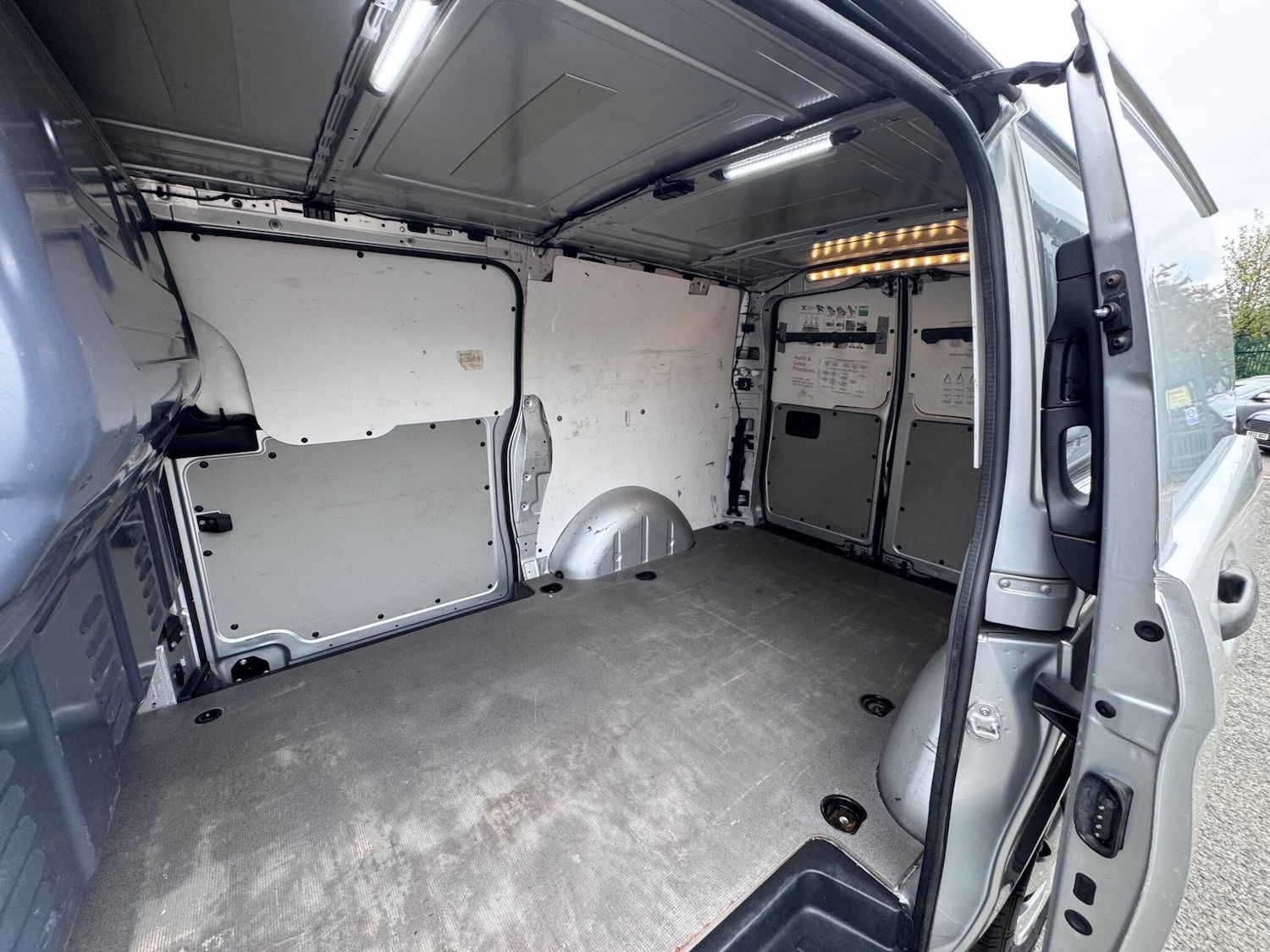 Used Mercedes-Benz Vito 2018 for sale - 76315123: Photo 24