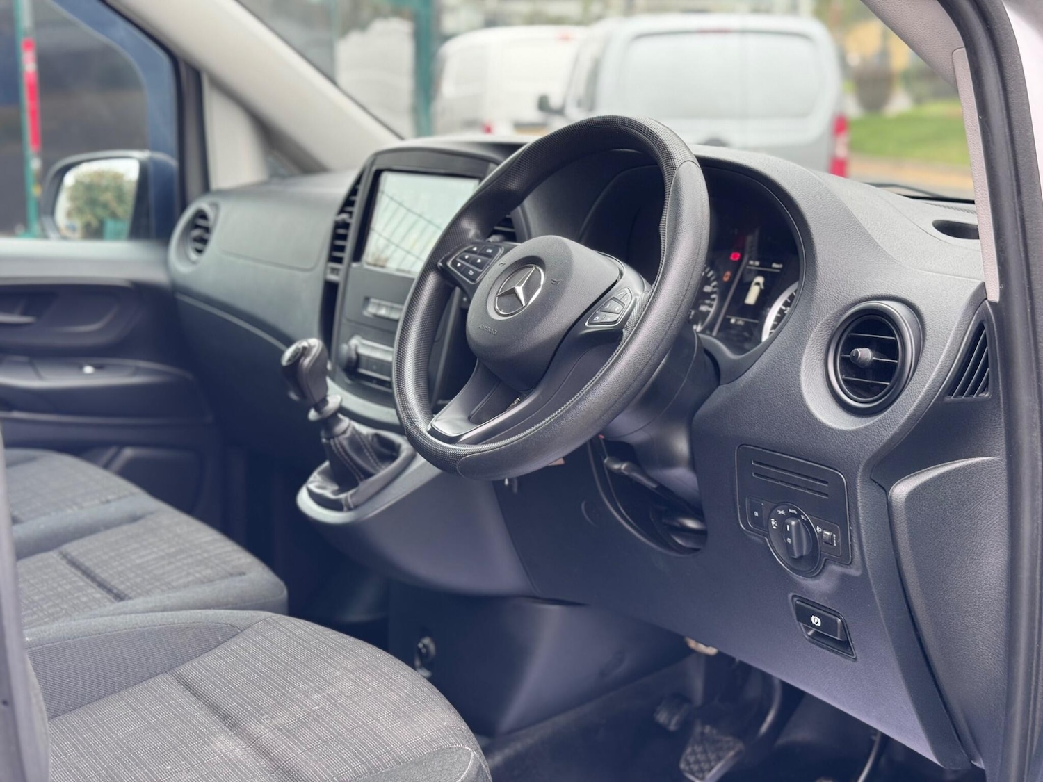 Used Mercedes-Benz Vito 2018 for sale - 76315123: Photo 32