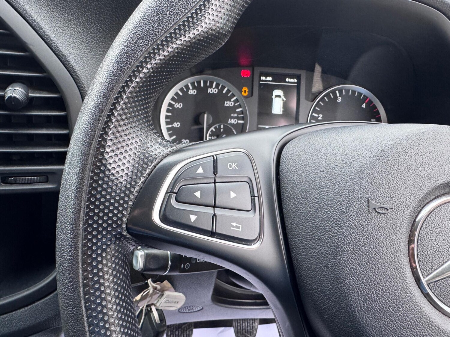 Used Mercedes-Benz Vito 2018 for sale - 76315123: Photo 44