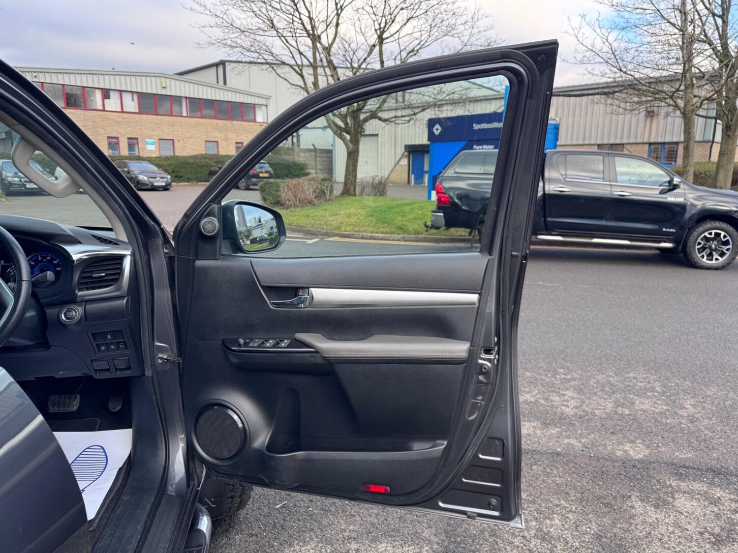 Used Toyota Hilux for sale - 77704604: Photo 27