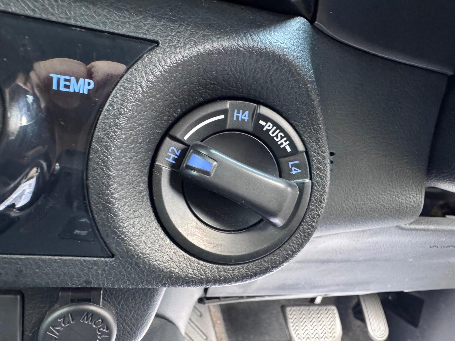 Used Toyota Hilux for sale - 77704604: Photo 37