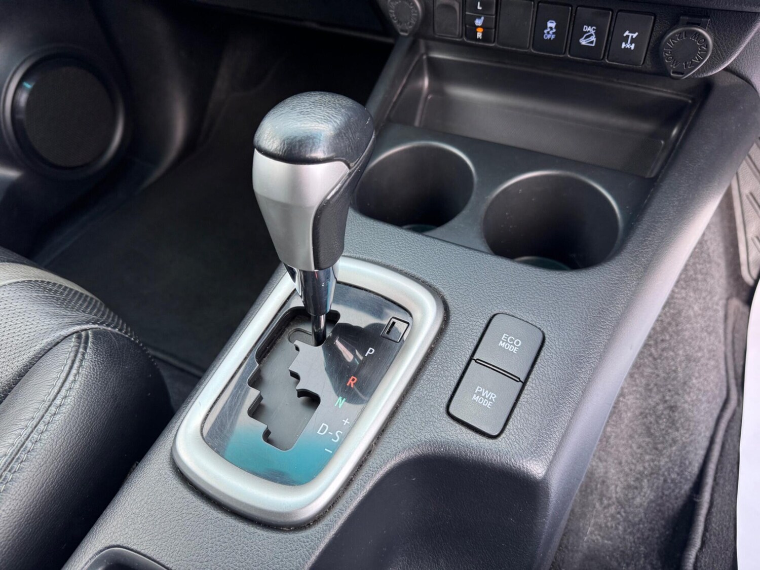 Used Toyota Hilux for sale - 77704604: Photo 38