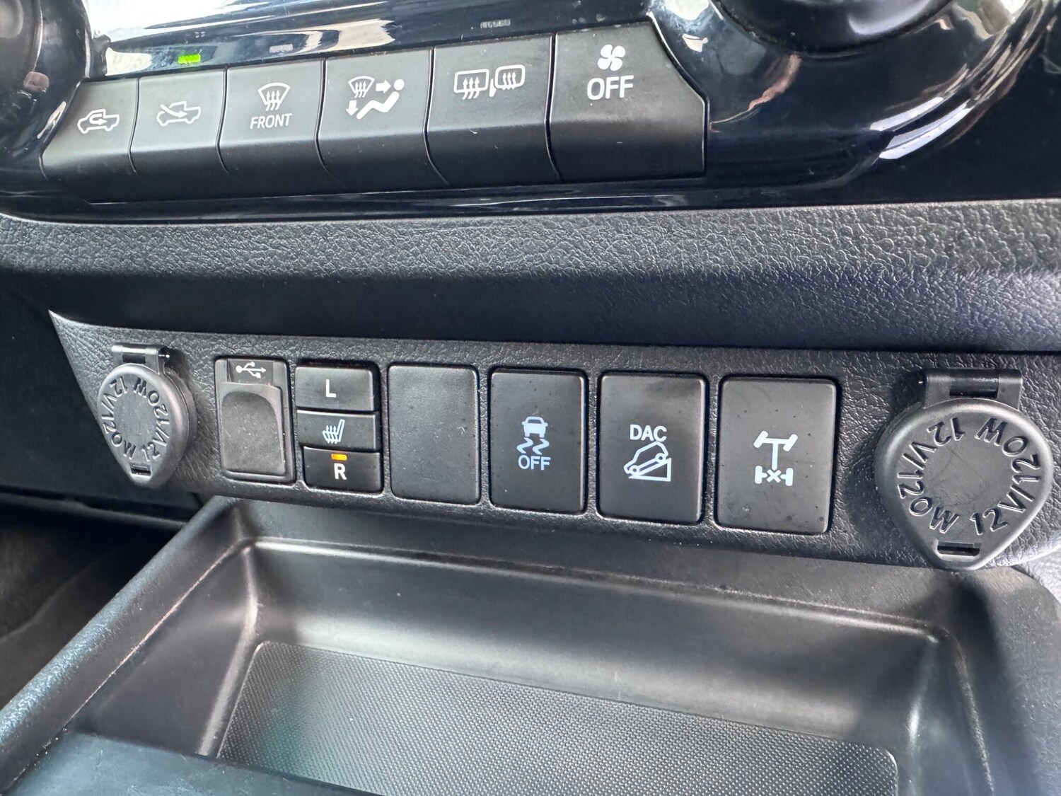 Used Toyota Hilux for sale - 77704604: Photo 44