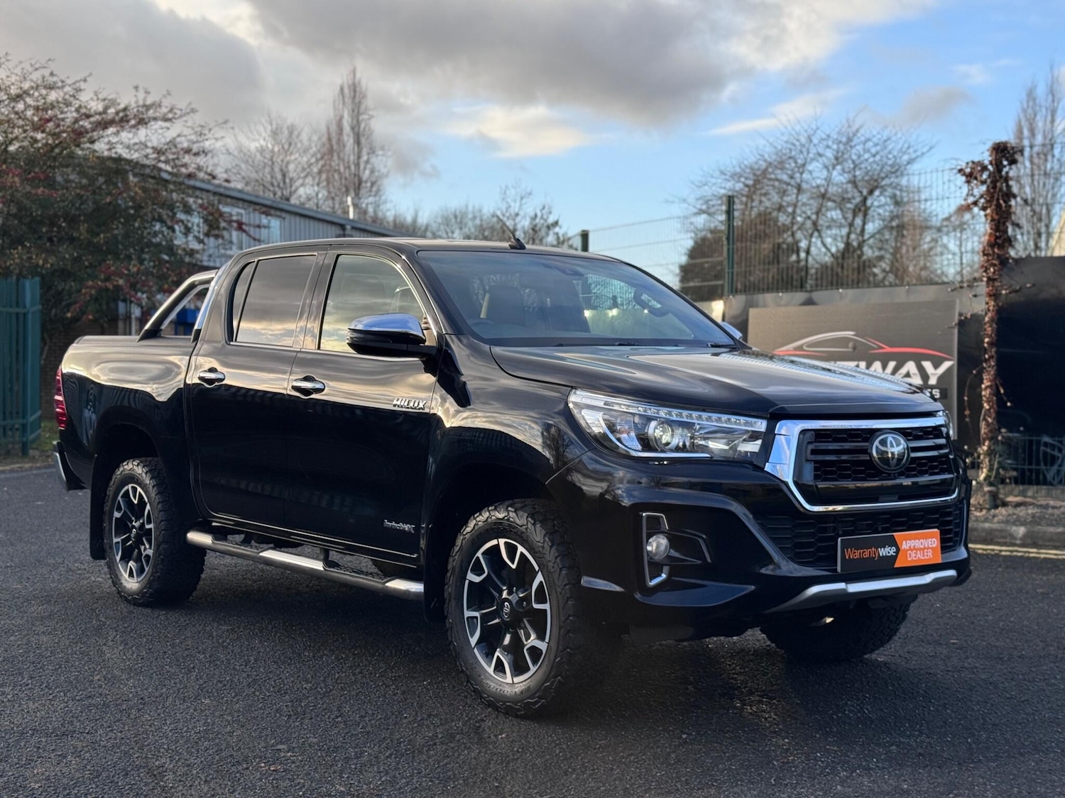 Used Toyota Hilux 2019 for sale - 77017024: Photo 14