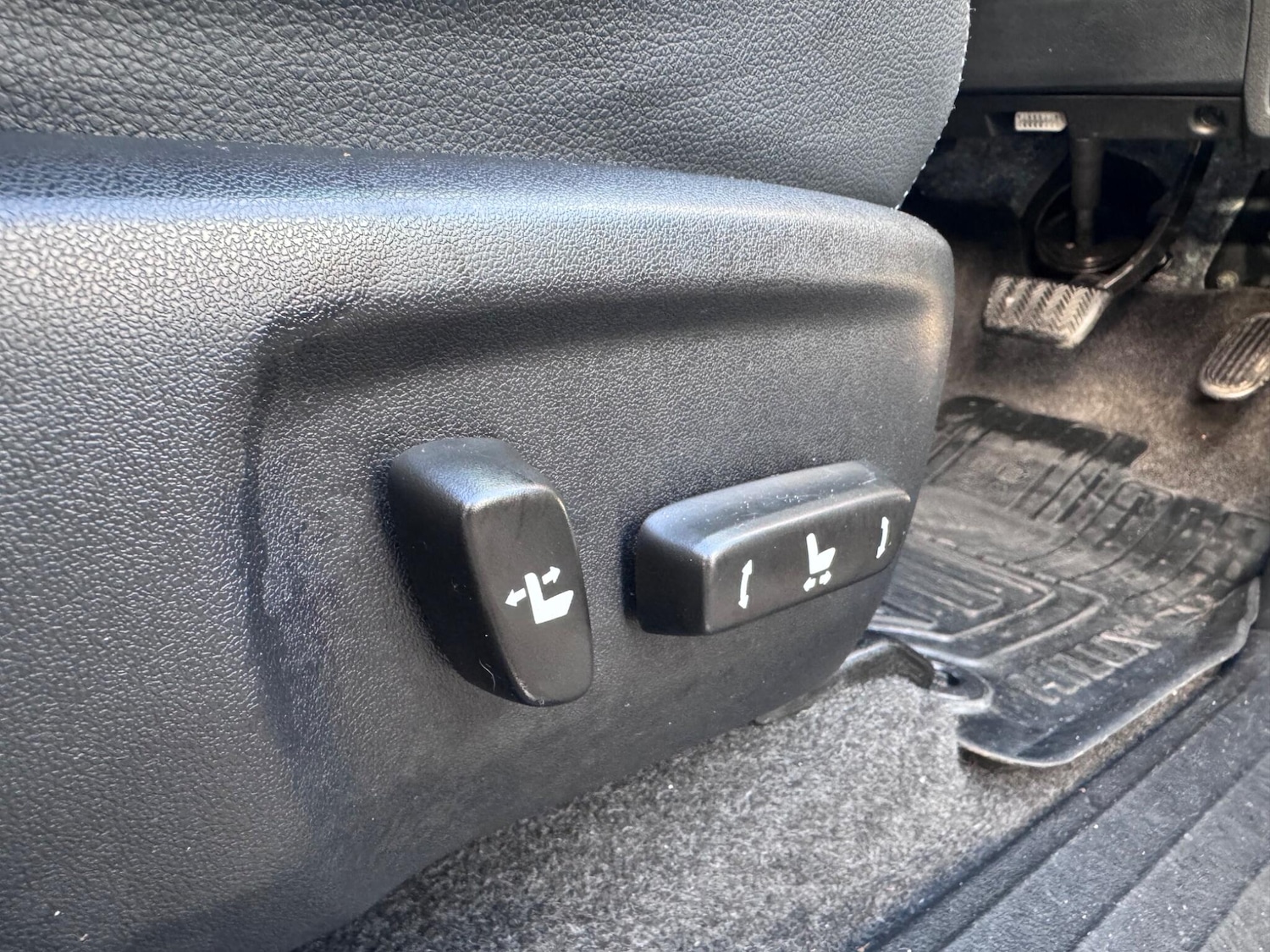 Used Toyota Hilux 2019 for sale - 77017024: Photo 30