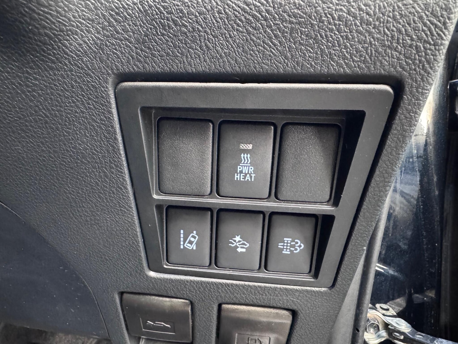 Used Toyota Hilux 2019 for sale - 77017024: Photo 31