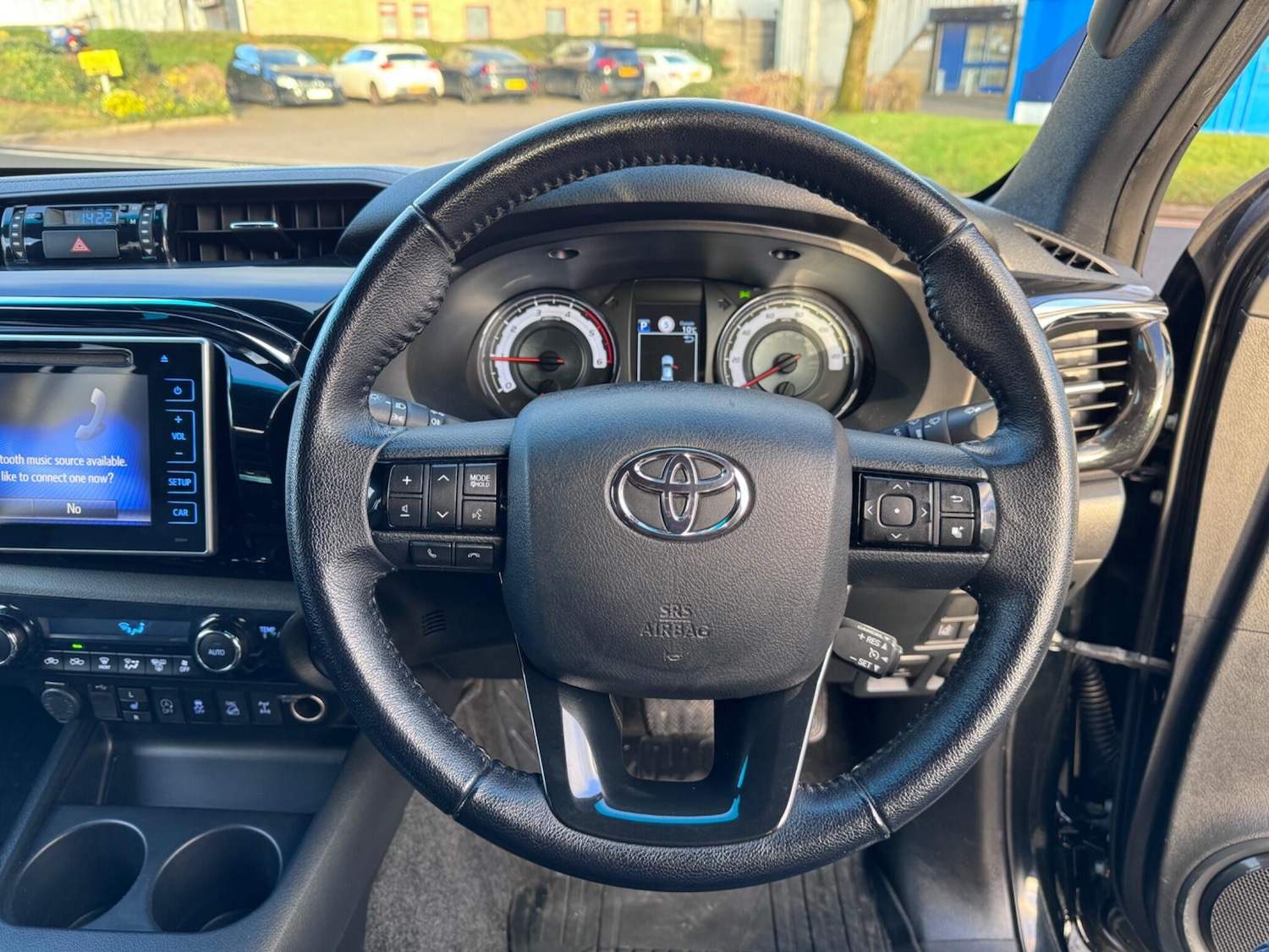 Used Toyota Hilux 2019 for sale - 77017024: Photo 33