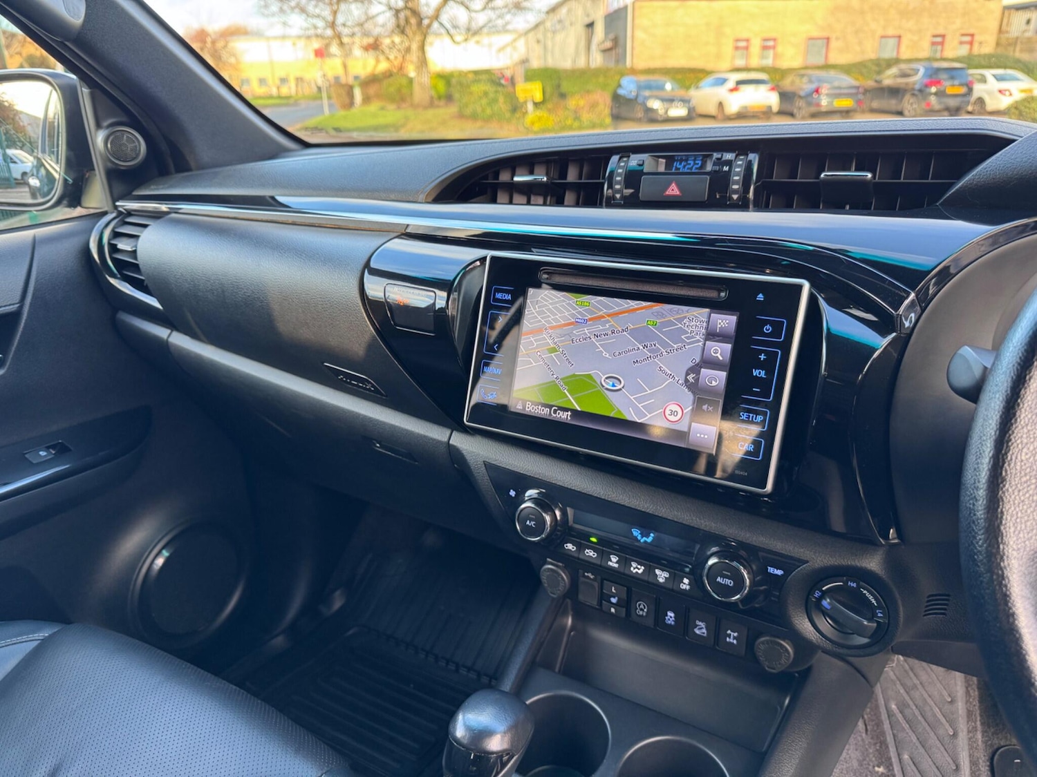 Used Toyota Hilux 2019 for sale - 77017024: Photo 37