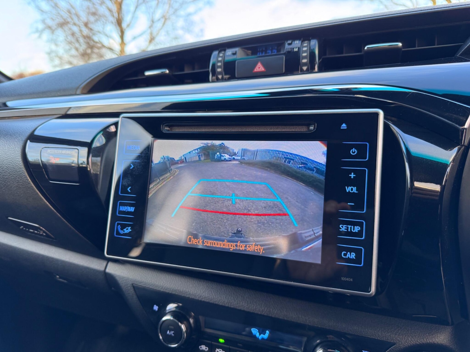 Used Toyota Hilux 2019 for sale - 77017024: Photo 41